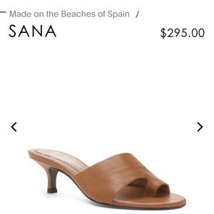 Donald Pliner Sandal - Tan Nappa Leather.  New!